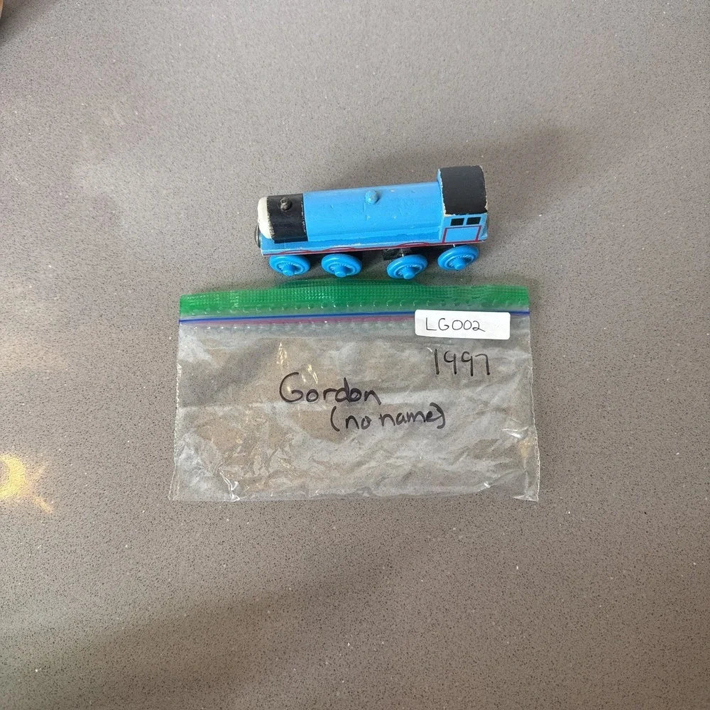 Vintage 1997 GORDON Thomas and Friends Train Wooden Railway Tank Engine Car FC